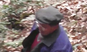 萨摩亚的性别管树林里-不-护理泄漏的乳房
